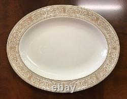 Beautiful Royal Doulton China Sovereign Oval Serving Platter 16