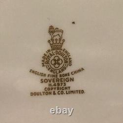 Beautiful Royal Doulton China Sovereign Oval Serving Platter 16