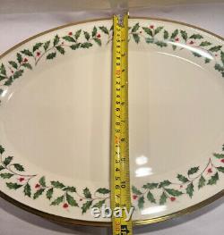 Lenox Holiday Dimension Serving Platter Christmas Holly Gold Rim 16 inch