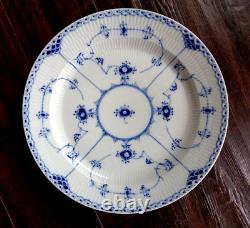 Royal Copenhagen Blue Fluted Lace edge 13 Round Chop Plate Serving Platter #539