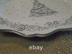 Temp-Tations Metallic Christmas Eve 18 Platter With Handles MINT Condition HTF