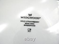 Wedgwood China WILD STRAWBERRY 14 Oval Serving Platter ENGLAND MINT NICE