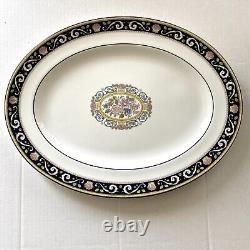 Wedgwood RUNNYMEDE W4472 BONE CHINA OVAL SERVING PLATTER 15 X 11.75 EXCELLENT